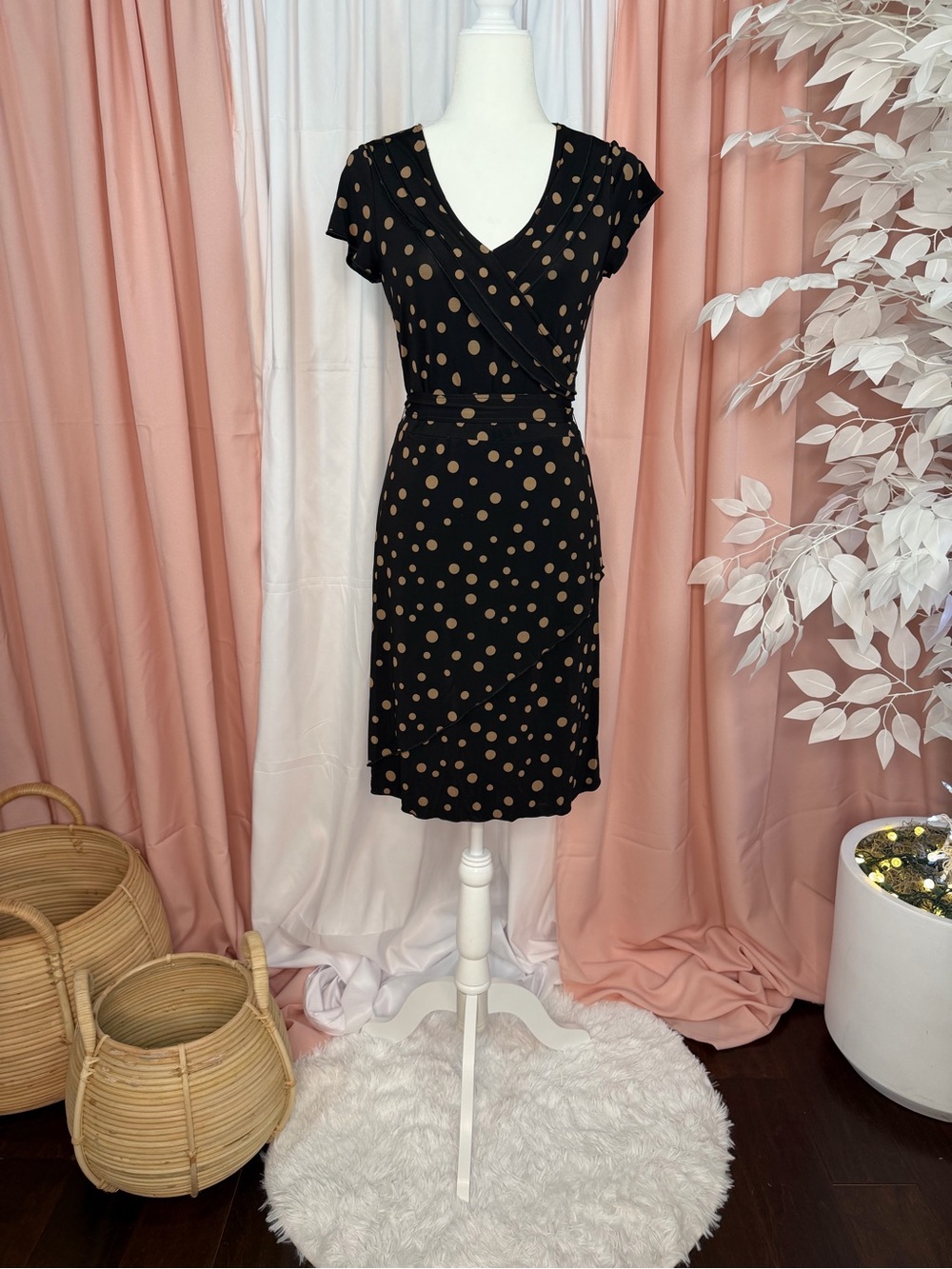 Gap Black Tan Polka Dot Dress | Tie Waist | Flutter Sleeve | XS